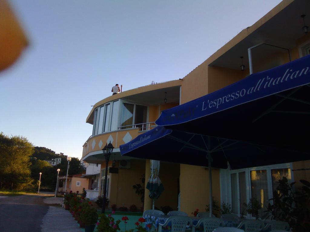 Grandino & * Ulcinj
